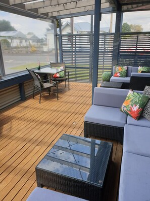 Café - LKNZ Lodge & Cafe (Ohakune)