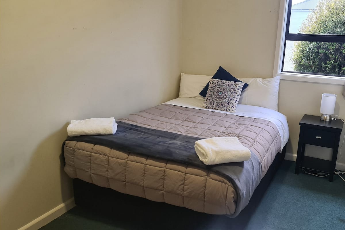 Economy Double Room, Shared Bathroom | 1 bedroom, free WiFi, bed sheets