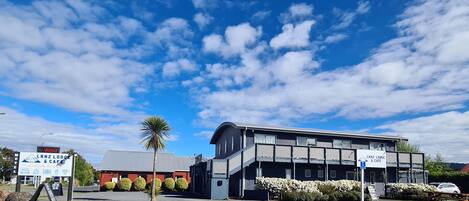 Fachada del alojamiento