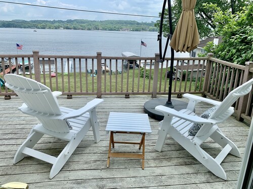 Stunning Keuka Lake House! Kayak, SUP, fish, swim, campfires