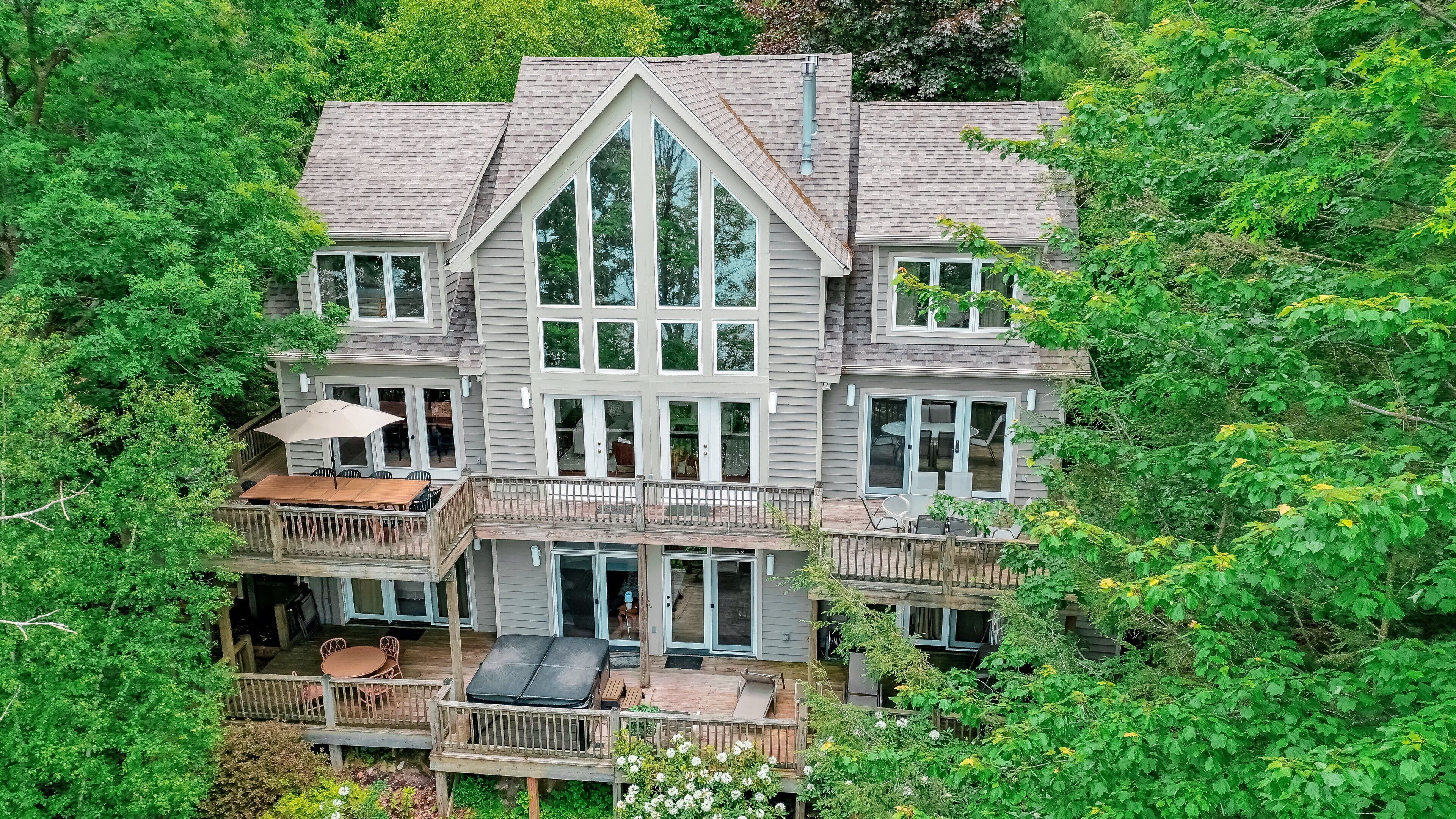 Sunset Pointe | Dock, Hot Tub, Pool Table!