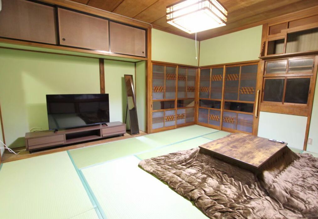 Biệt thự truyền thống | Khu phòng khách | TV 