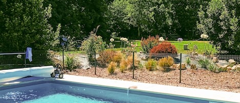 Piscine extérieure, piscine chauffée