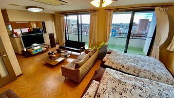 4 bedrooms, blackout curtains, iron/ironing board, free WiFi