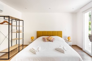 3 slaapkamers, geluiddichte muren, reisbedje, internet