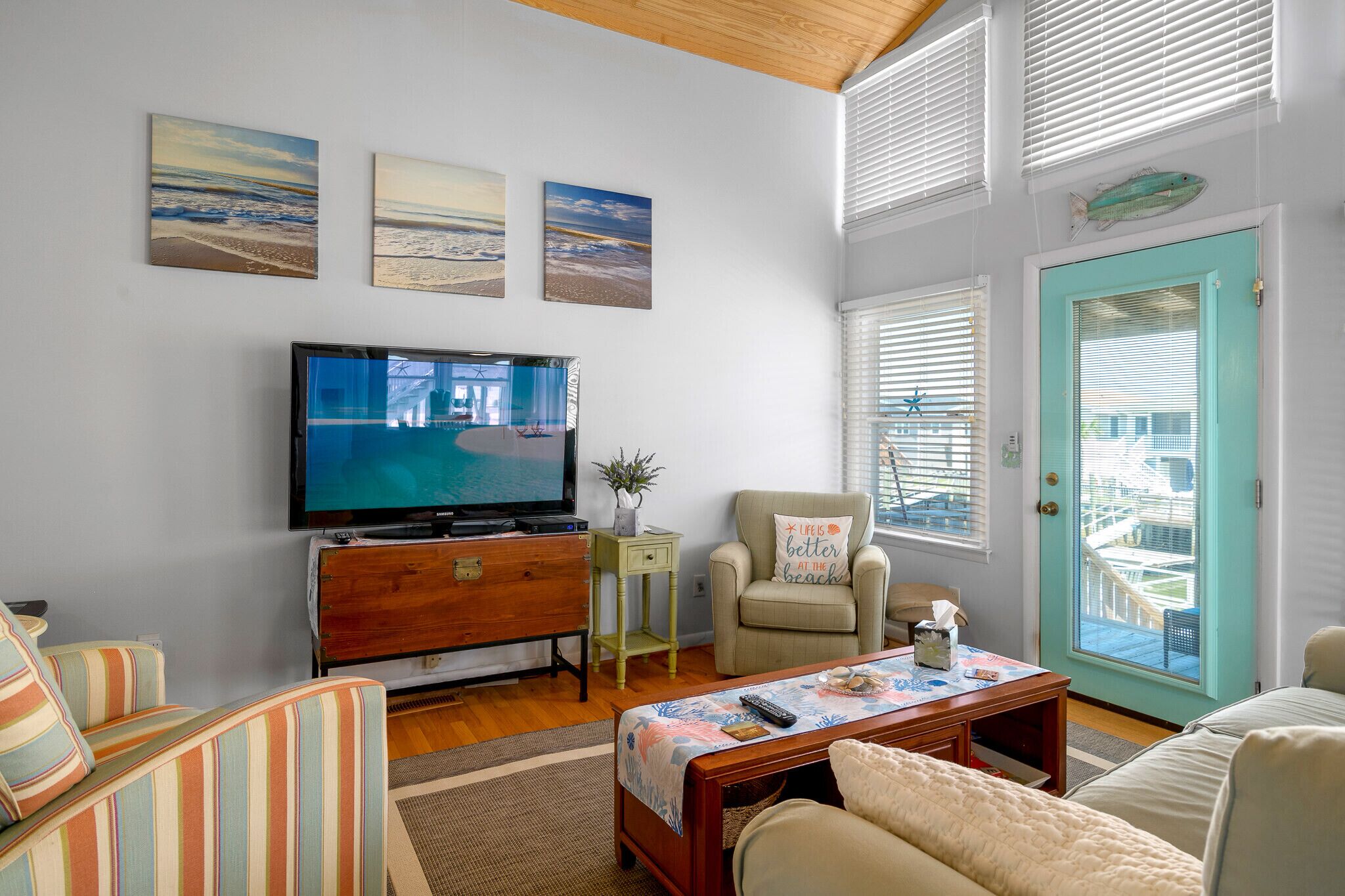 "Namaste" - Canal Home, Pet-friendly, Private Pool, 3 Bedrooms / 2.5 Baths - Holden Beach, NC