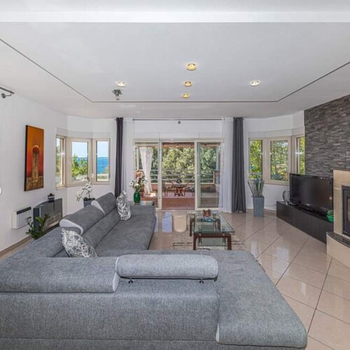 Vacation that you deserve, relaxing luxury house