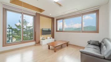 Basic Room, 1 Bedroom (1gadong 202) | 1 bedroom, free WiFi