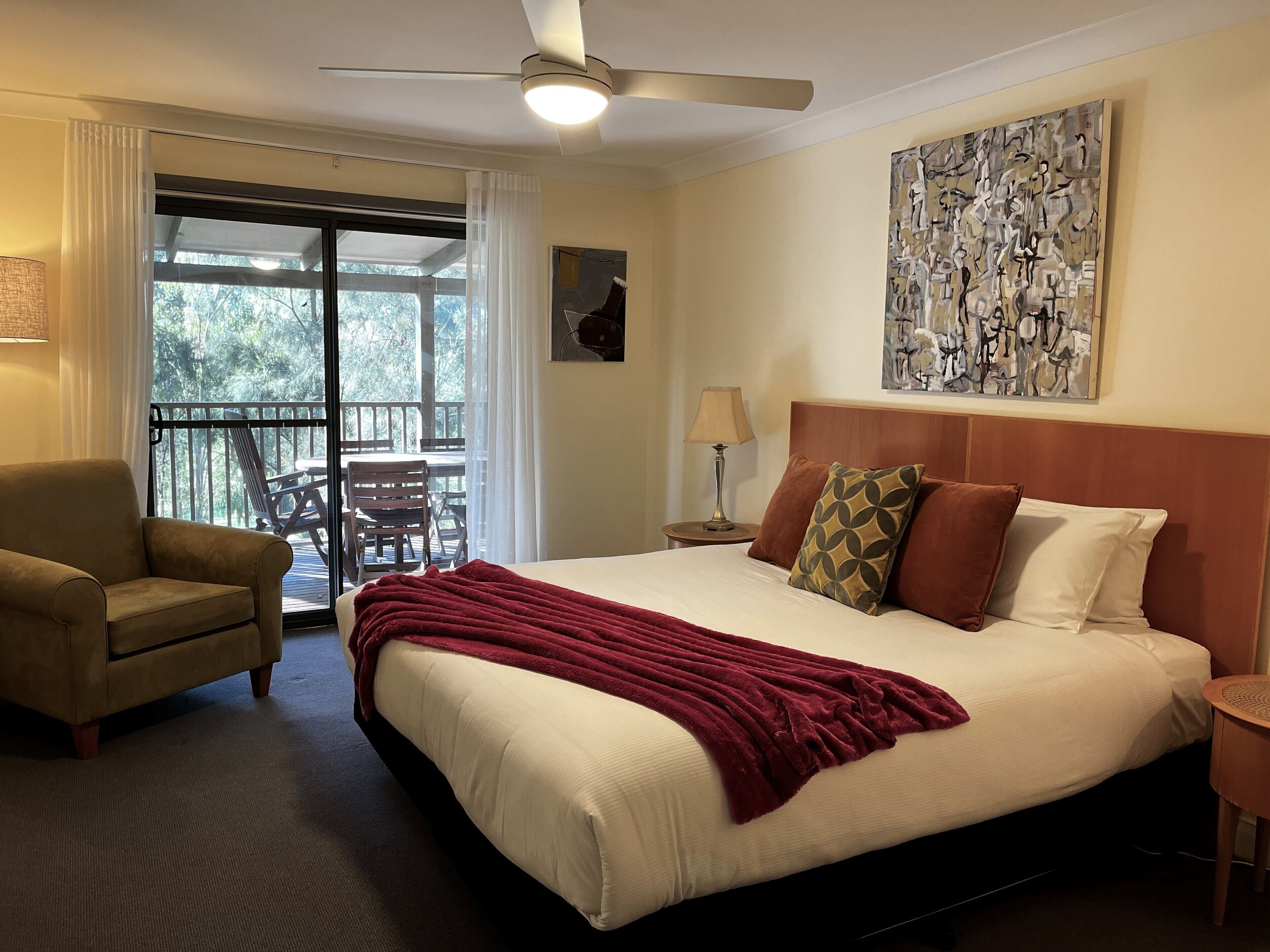 Trinkeyroo - Unique Cypress Lakes Villa — image 11