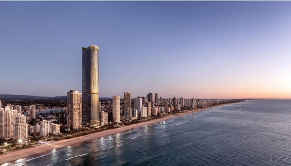 Indoor pool, a heated pool - Surfers Paradise Beach Front Skyline 2 Bedroom Luxury Apartment.<br> (Surfers Paradise)