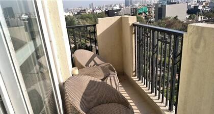Beautiful Serviced apartment with garden and pool view