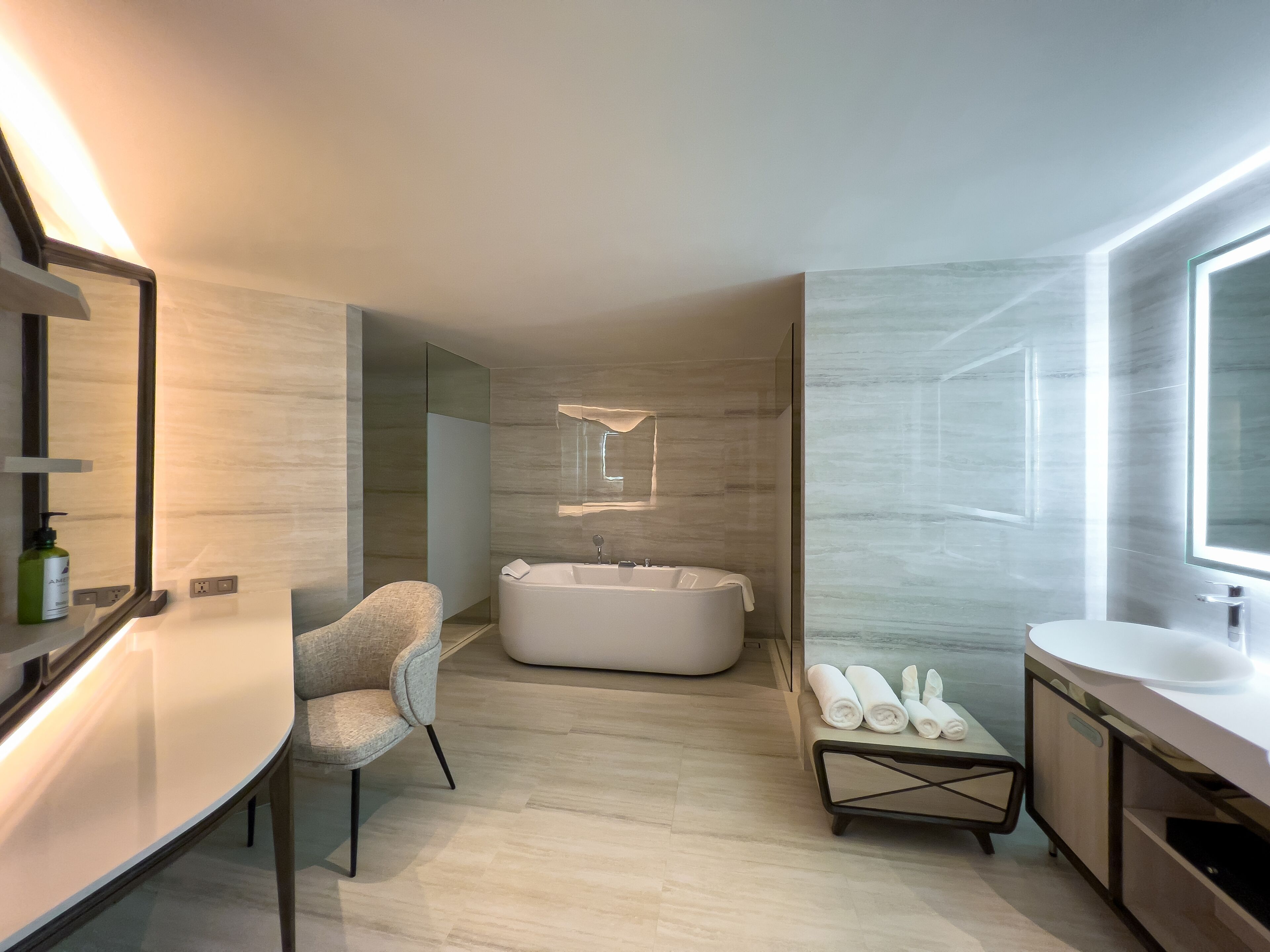 Photo - Amethyst Hotel Pattaya