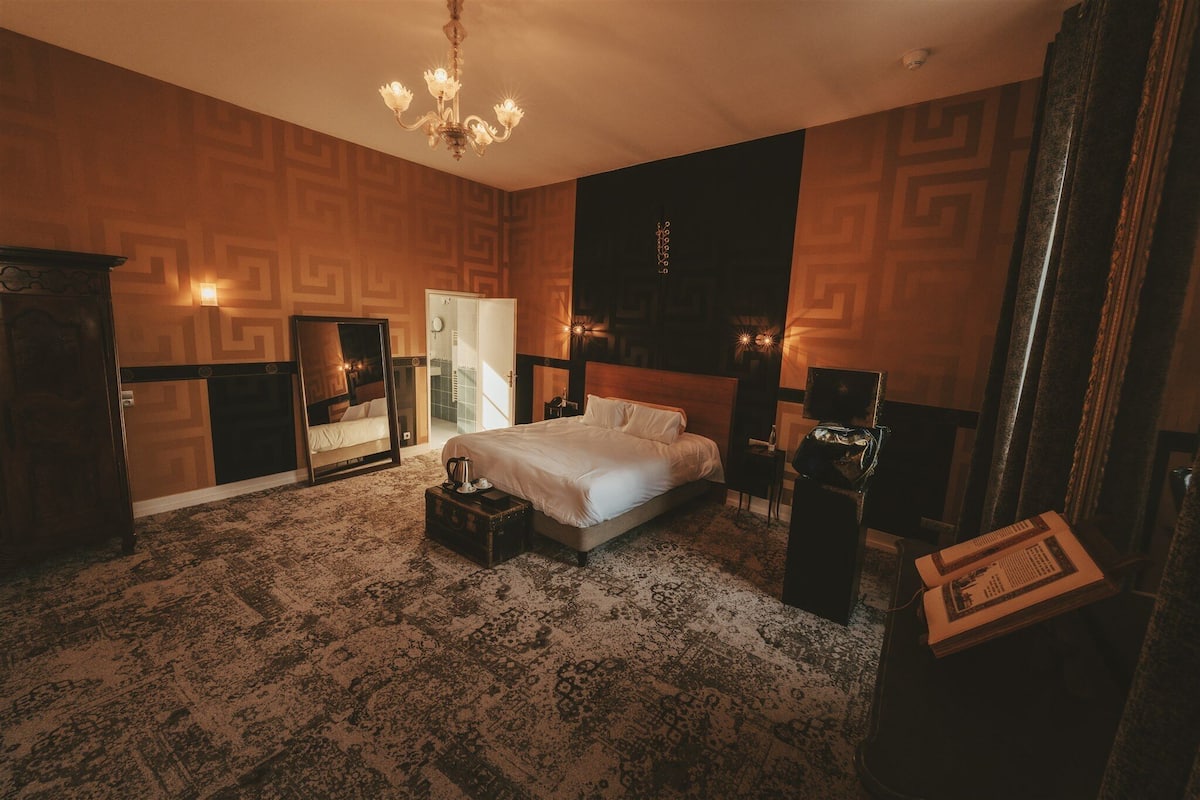 premium double room | free wifi, bed sheets