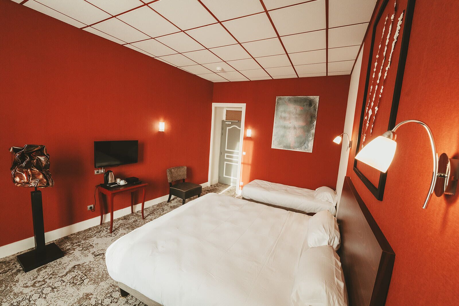 triple room | free wifi, bed sheets