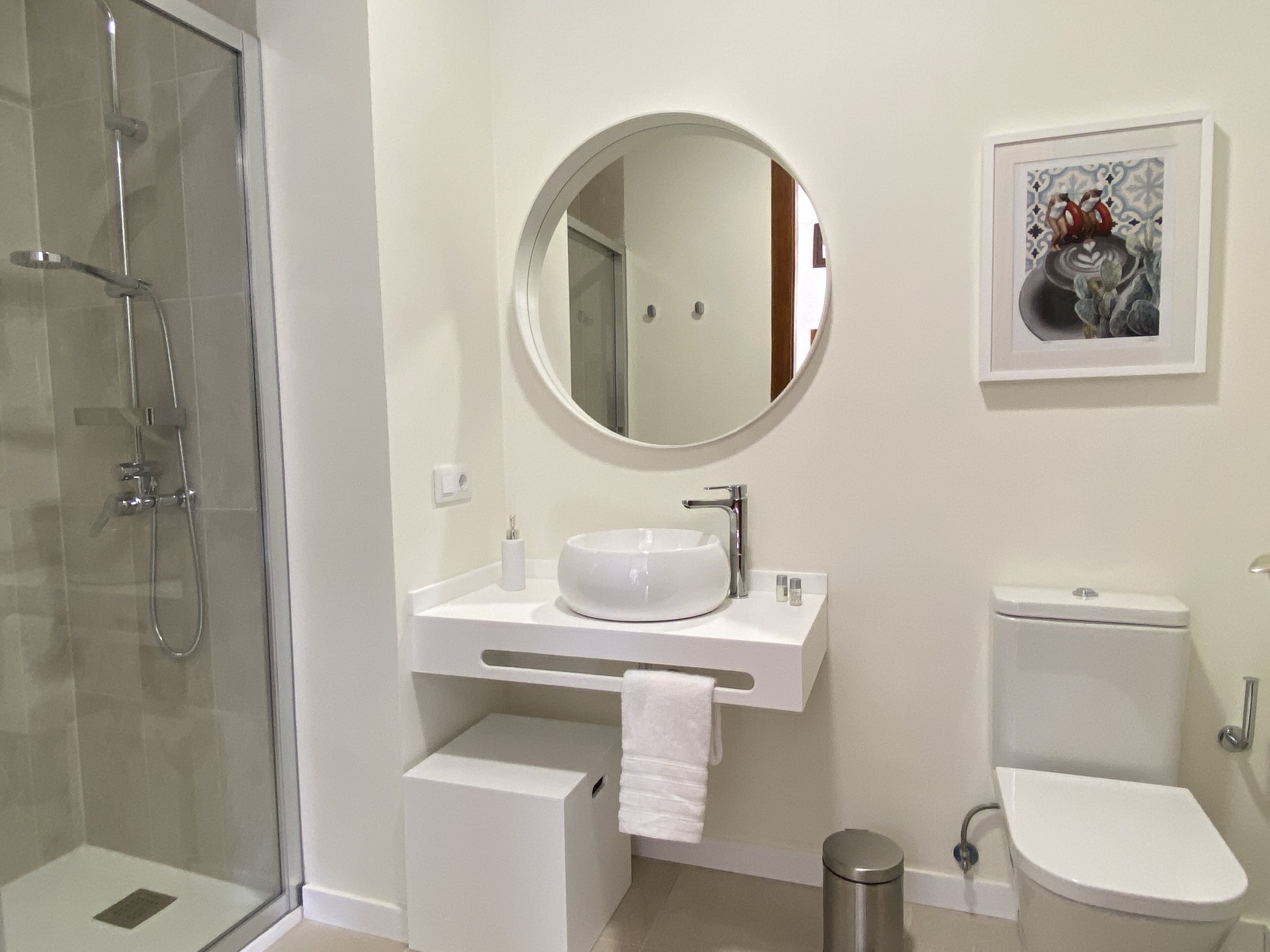 junior double room | bathroom | hair dryer, slippers, towels, soap