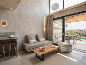 Cortinas blackout, insonorización y tabla de planchar con plancha 