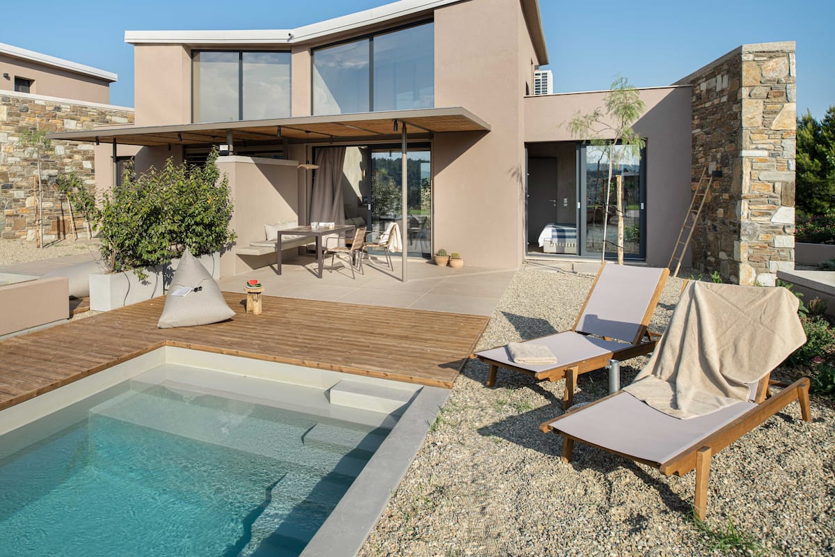 Senior Villa, Private Pool, Mountain View | Private pool