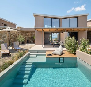 Vila júnior, piscina particular | Terraço/pátio