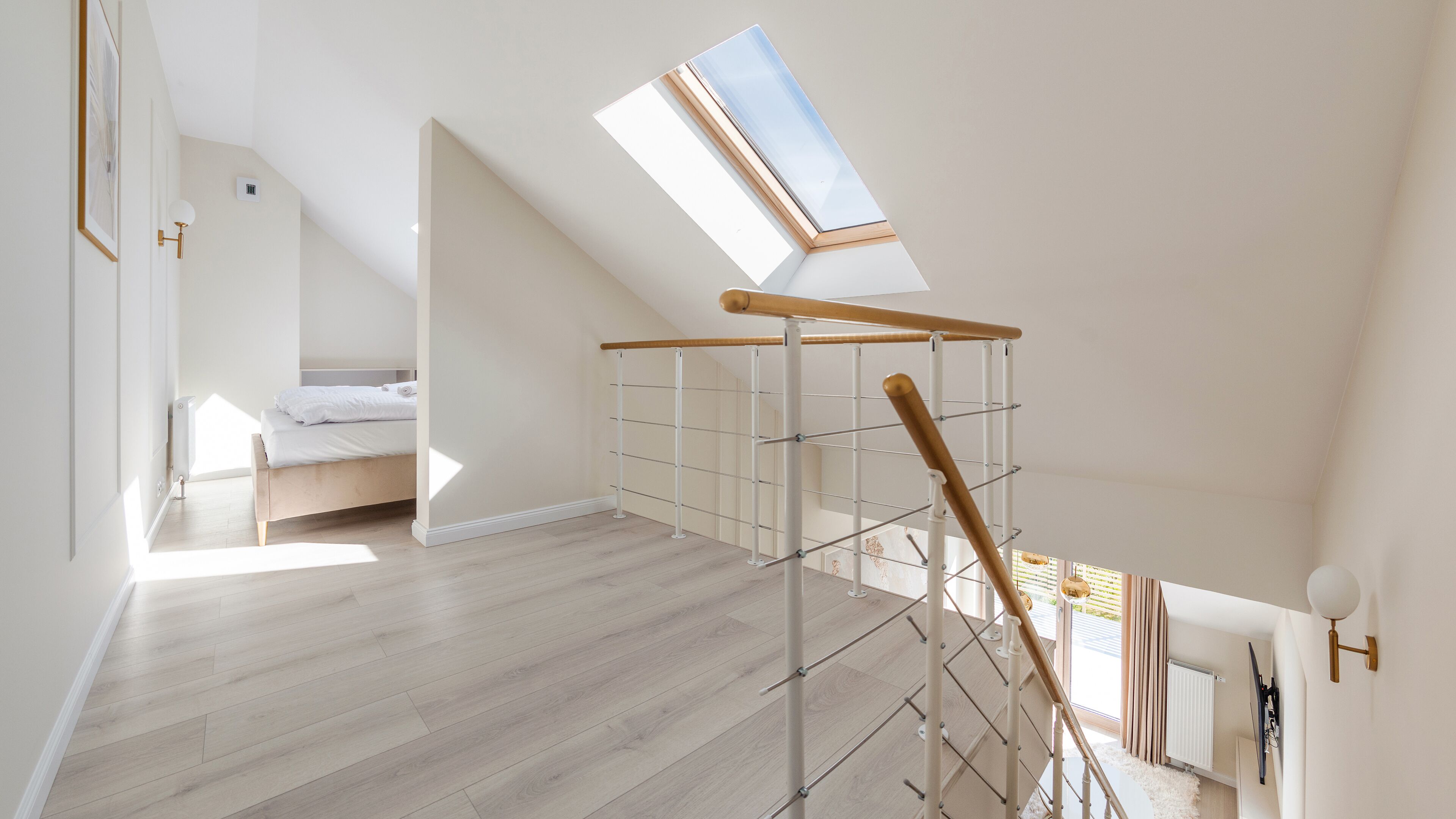 Apartment (311) | Wohnbereich | Flachbildfernseher