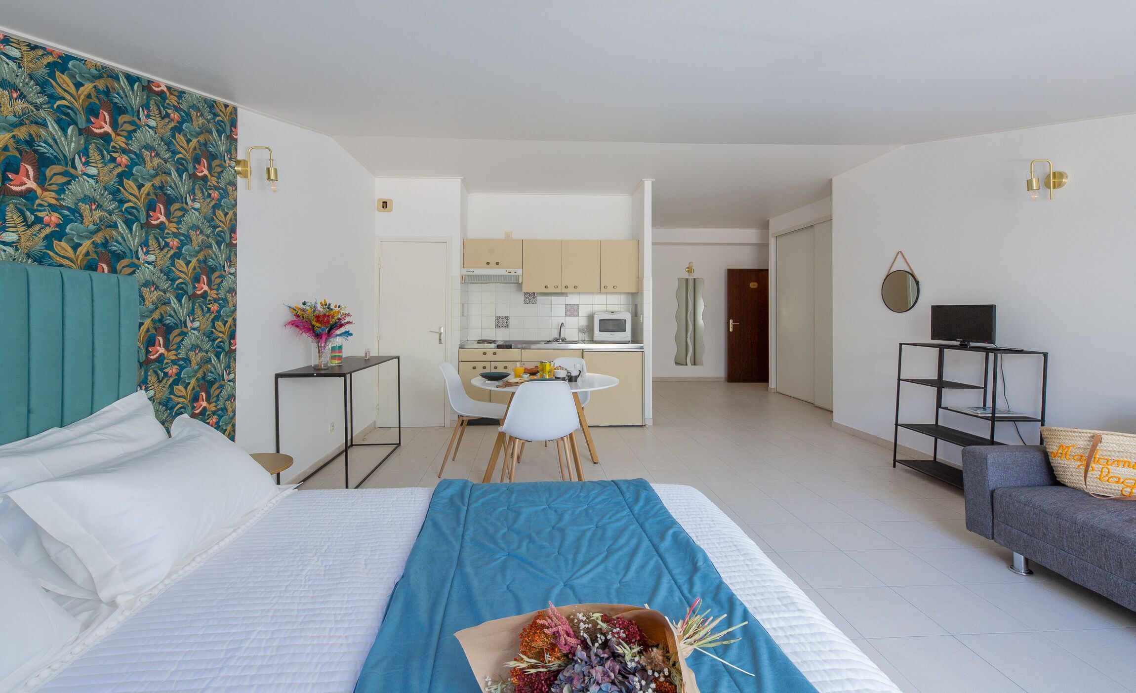 1 Schlafzimmer, hochwertige Bettwaren, Daunenbettdecken