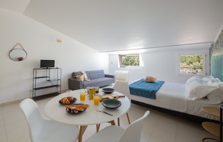 Comfort Apartment | 1 bedroom, premium bedding, down comforters, memory foam beds