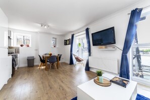 Apartment | Living room - Homely 2-bed Apartment in London (London)