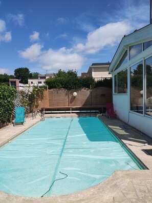 Piscine extérieure, piscine chauffée