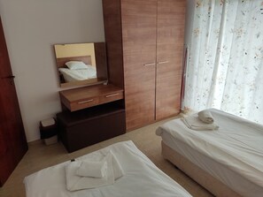 3 habitaciones, escritorio, wifi gratis y acceso para silla de ruedas 
