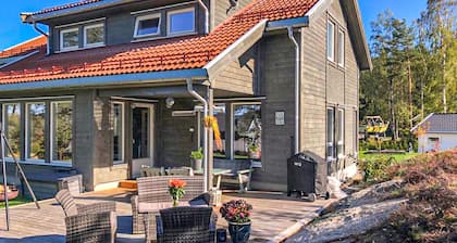 Stunning home in Nordre Frogn