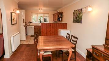 Cottage | Interior