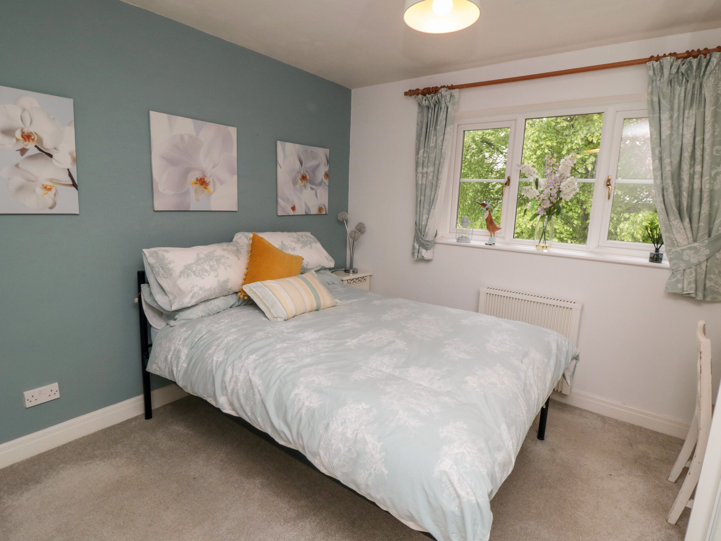 Cottage | Interior
