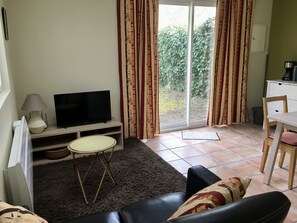 Smart TV - Côté quai, charming gîte near Barbizon (Cély)