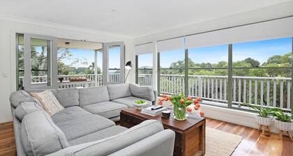 Tree-Scape Retreat – a serene oasis featuring breathtaking views, pet friendly accommodation