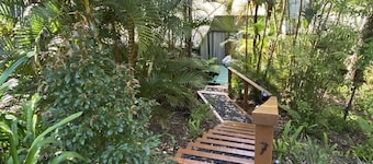🌟 Byron bay treetop getaway 🌟