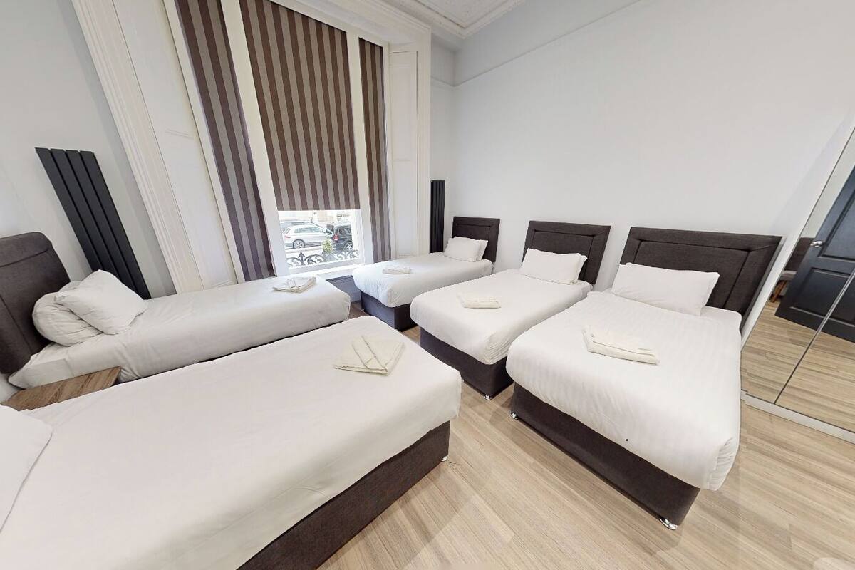 Cosy Family Studio | Blackout drapes, iron/ironing board, free WiFi