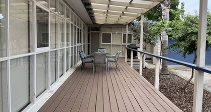 Classic beach Getaway - Close to winery region and beach!