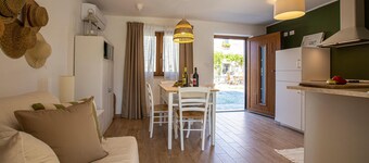 1 bedroom awesome home in Gracisce