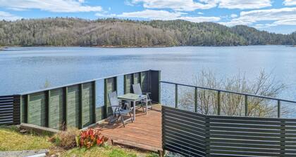 1 bedroom nice home in Lyngdal