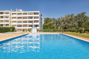 Outdoor pool - Pé do Lago 2BR Family Holidays (Loulé)