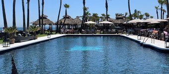 Elegant and Bright Townhouse