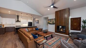 TV, fireplace, ping pong