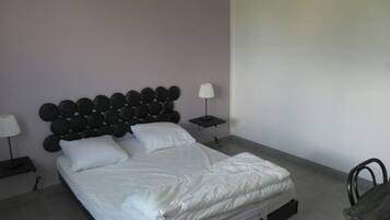 4 bedrooms, free WiFi