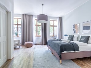 One-Bedroom Suite - Ground Floor | Roupas de cama premium, individualmente decorados