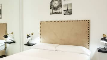 Muebles diferentes, tabla de planchar con plancha, cunas y wifi gratis
