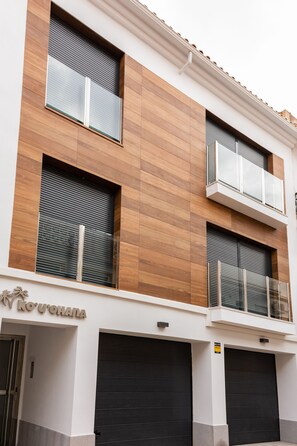 Front of property - Apartamentos Kouohana (Fuengirola)