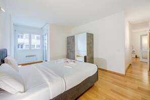 Family Apartment, 1 Bedroom (Locarno best place)