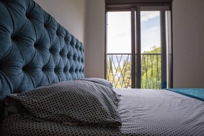 1 bedroom, free WiFi, bed sheets, wheelchair access - The Blue One- Bedroom Apartment in Tivat (Tivat)