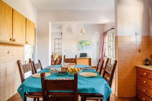 Appartement | Cuisine privée | Réfrigérateur, un four, bouilloire électrique, grille-pain