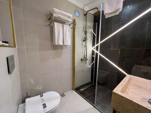 Standard Twin Room, 1 Double or 2 Twin Beds | Bathroom | Shower, rainfall showerhead, hair dryer, slippers - By Kinyas Hotel (Istanbul)