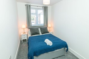 Standard Double Room, Shared Bathroom, Garden View | 1 bedroom - Archers House (Stevenage)